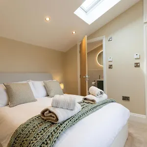 The Old Cutter Shed Apartment